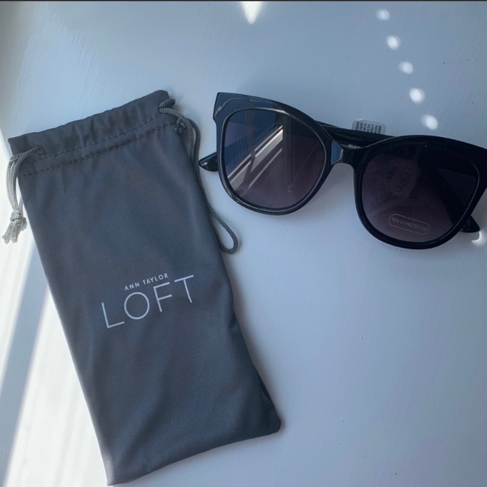 NWT Anne Taylor Loft Summer Trendy Sunglasses